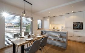 Ferienwohnung Tirolglück mit großem Garten